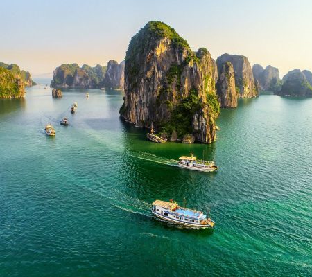 Captivating Ha Long Bay: A Visual Feast for Travel Enthusiasts